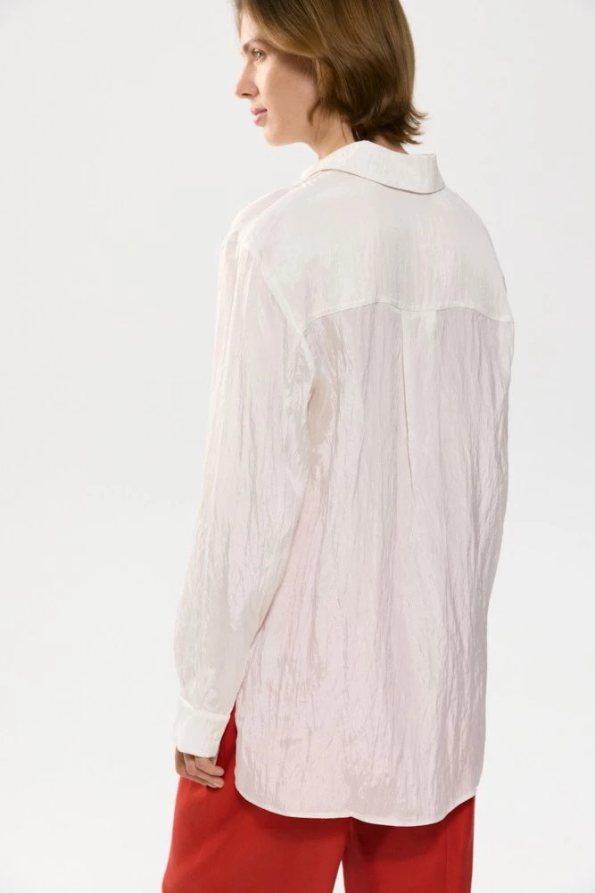 Рубашка прямого кроя с эффектом мокрого шелка