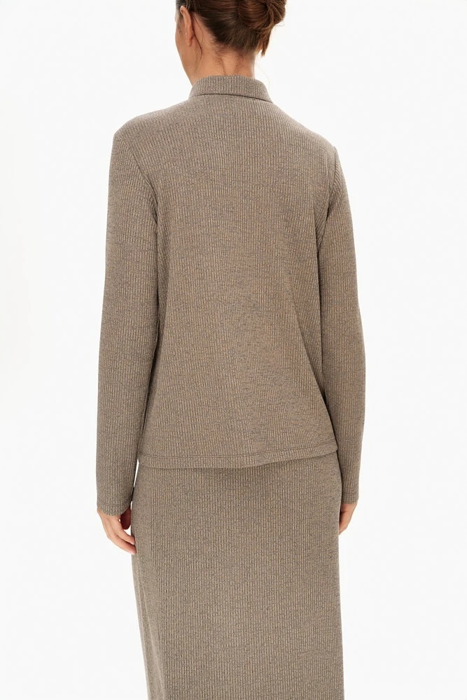 Рубашка из трикотажа