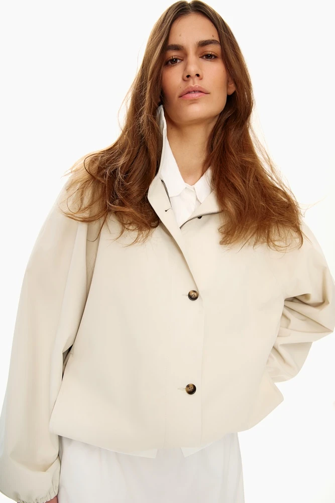 Куртка-бомбер с высоким воротником