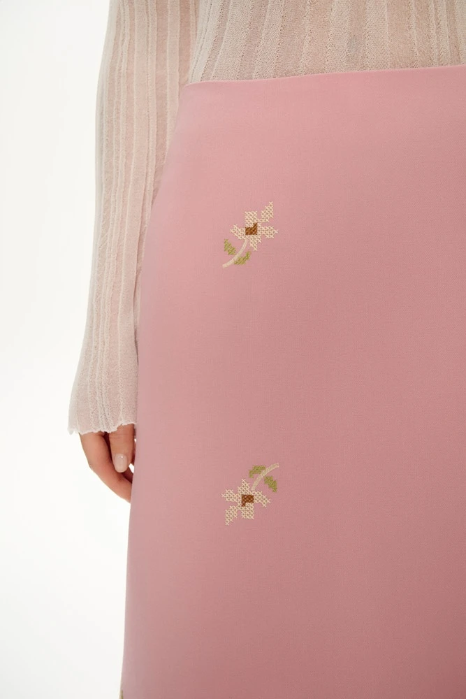 Юбка А-силуэта с вышивкой