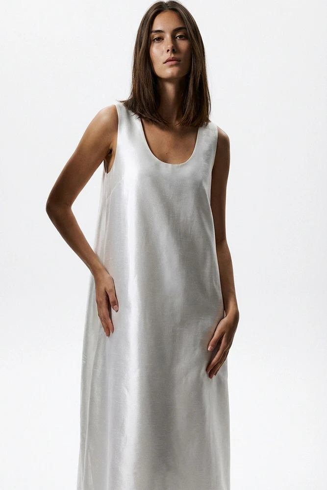 Платье миди О-силуэта