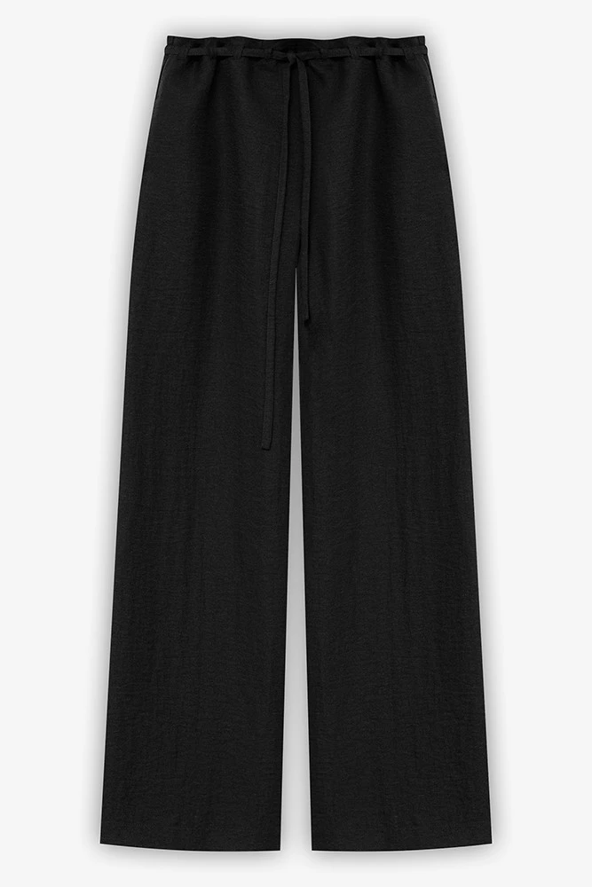 Брюки широкие на поясе из жатой ткани со льном