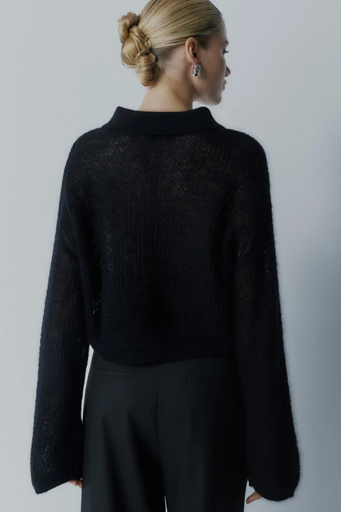 Джемпер-паутинка с воротником