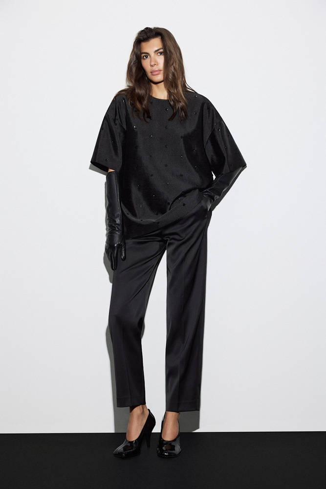 Брюки зауженные из костюмного атласа