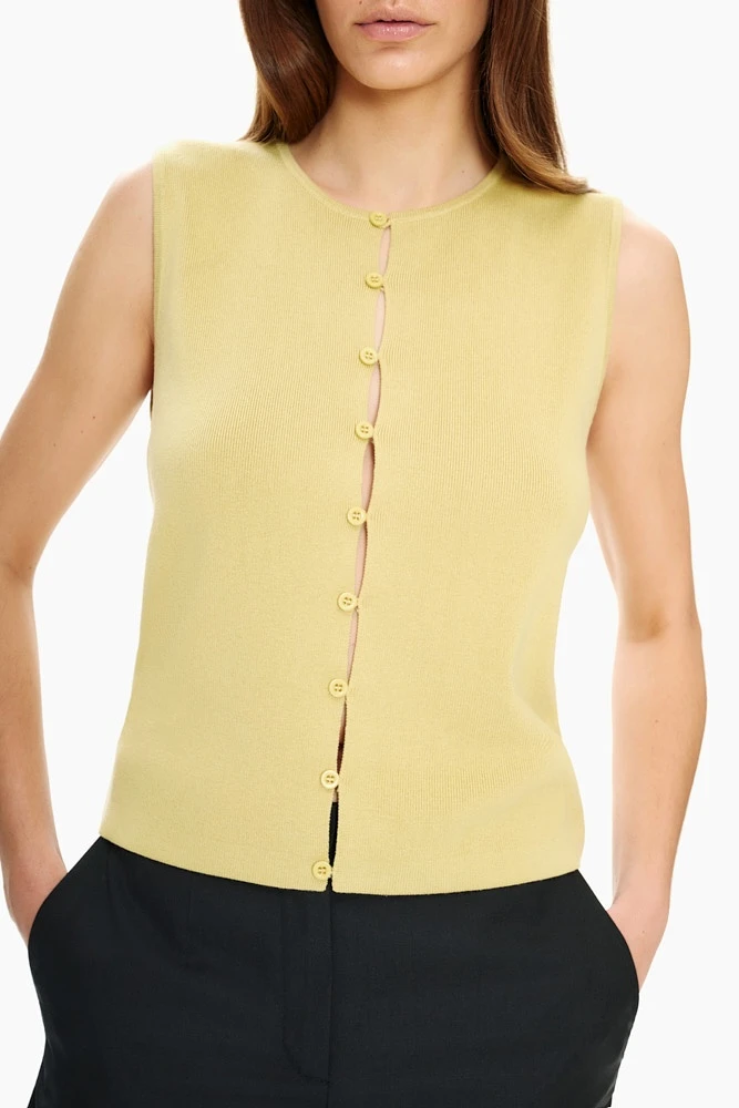 Жилет тонкий с пуговицами