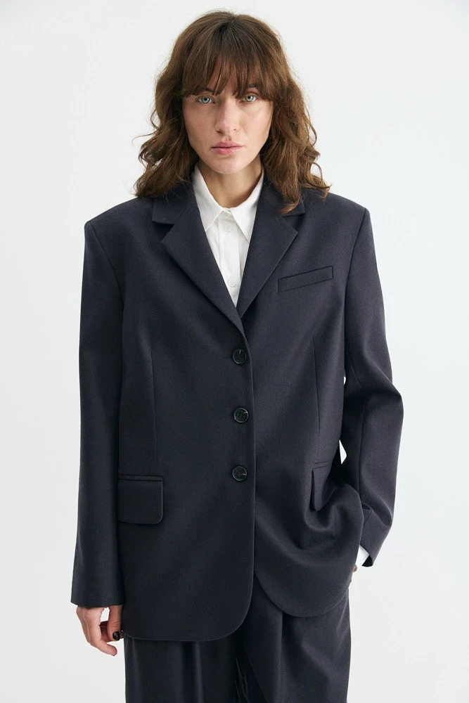 Жакет однобортный на три пуговицы из премиальной итальянской шерсти