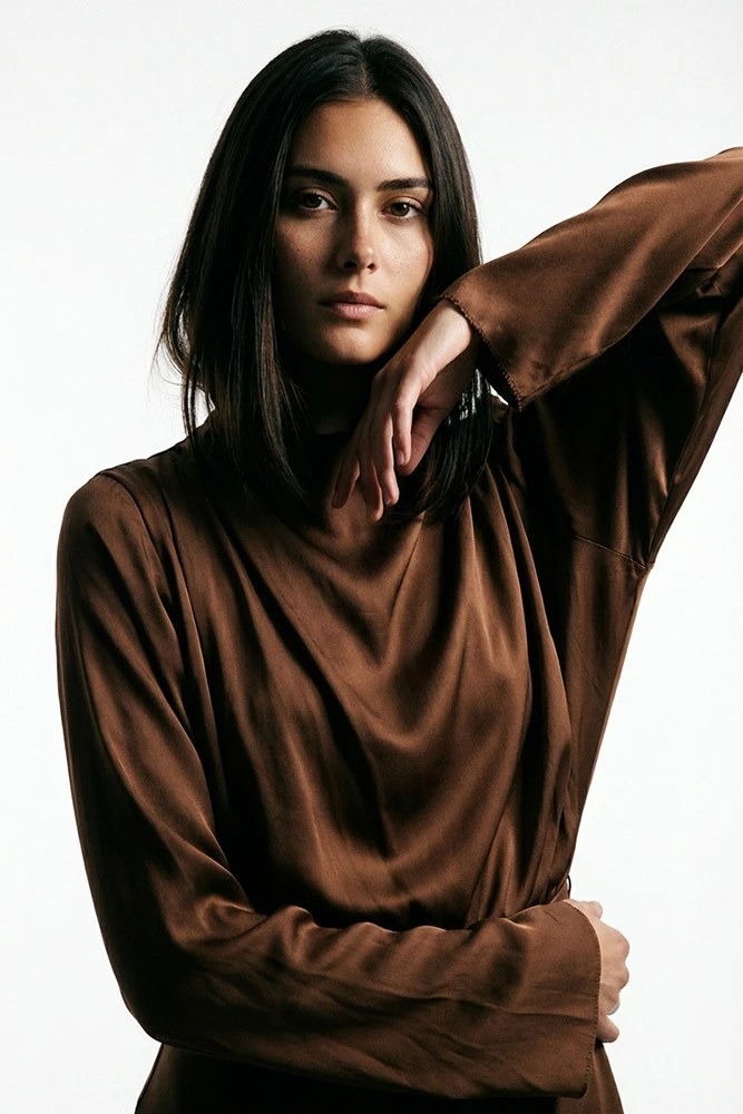 Блуза из атласной вискозы