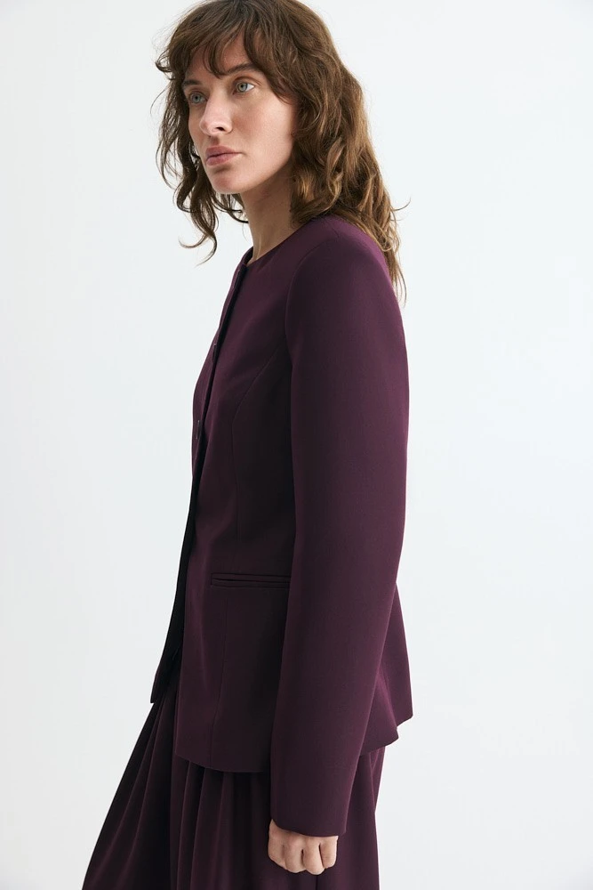 Жакет однобортный приталенный с шерстью