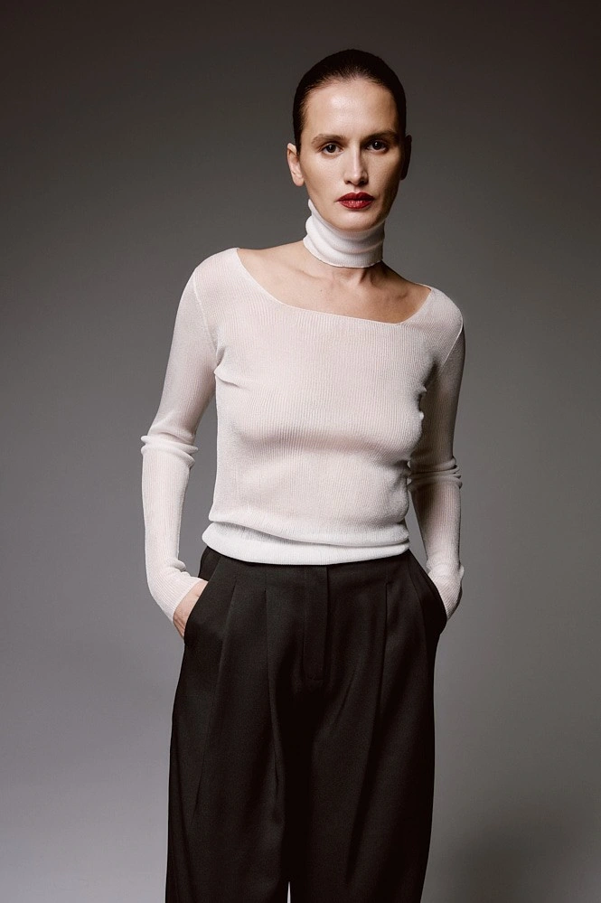 Джемпер прозрачный с квадратным вырезом и воротником