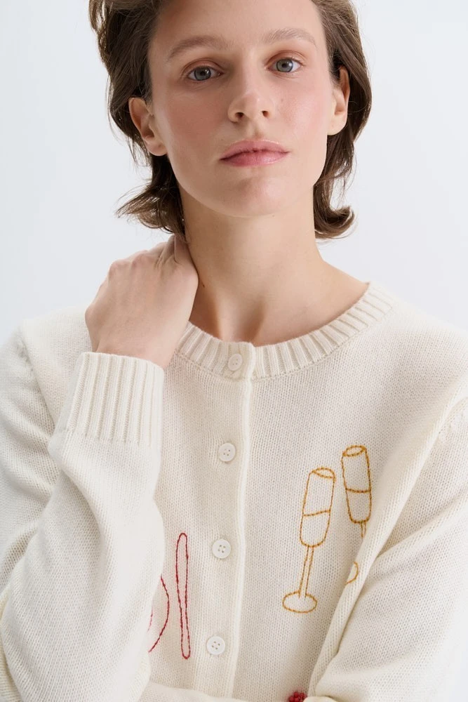 Кардиган из шерсти с вышивкой