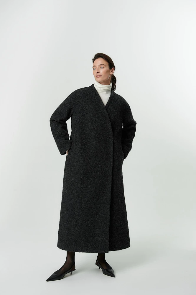 Пальто макси утепленное из шерсти