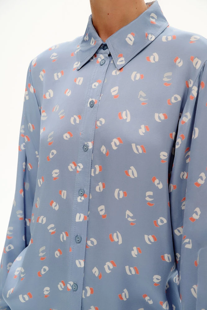 Рубашка прямая с отстрочками