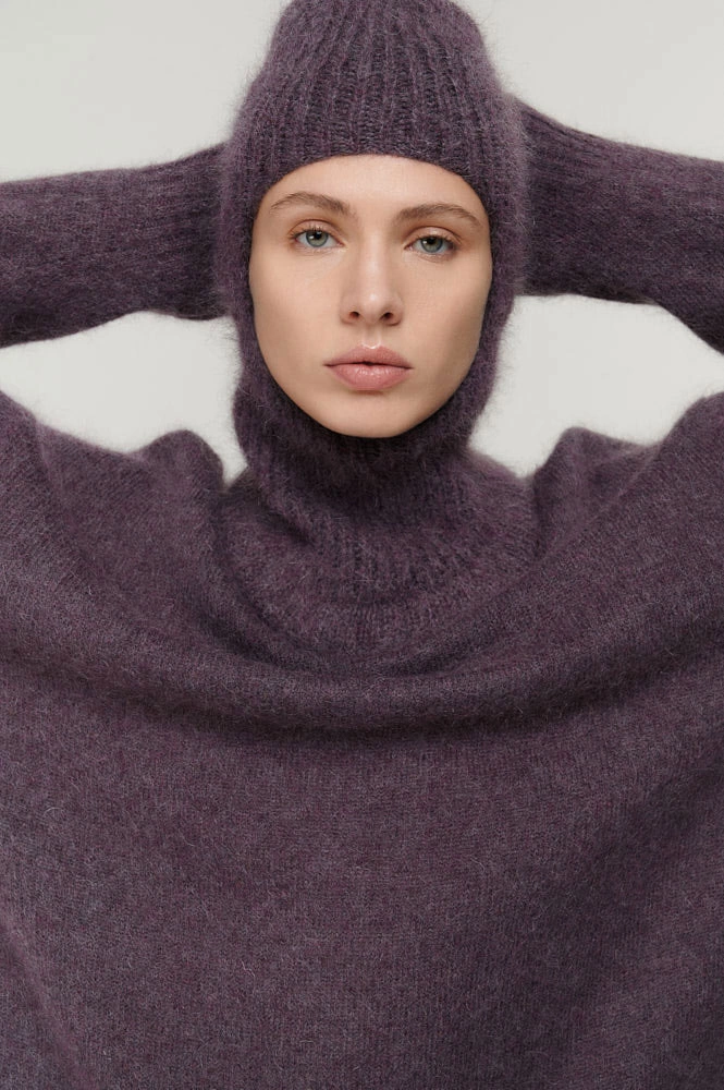 Балаклава ручной вязки из мохера