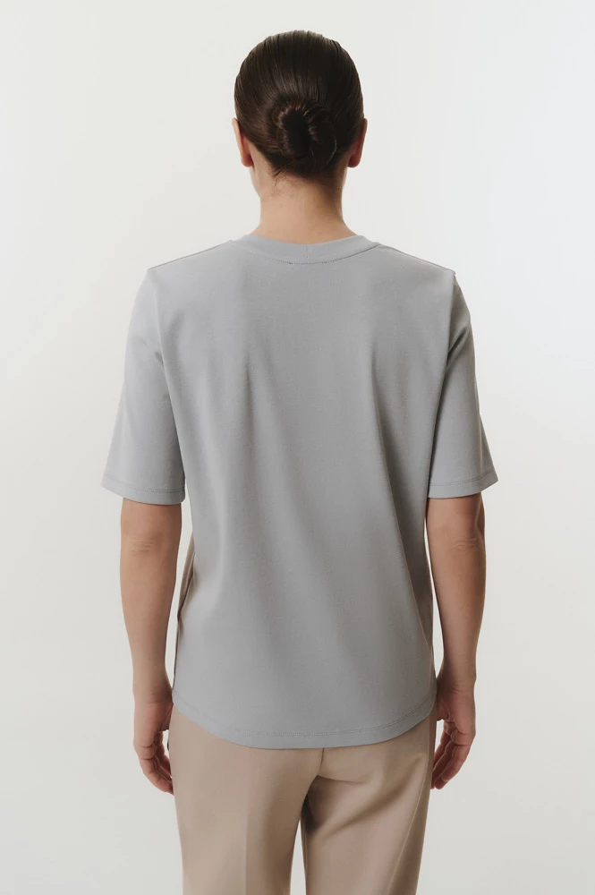 Футболка базовая с удлиненным рукавом