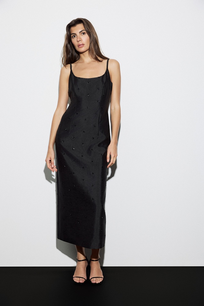 Платье миди приталенное с вышивкой бисером