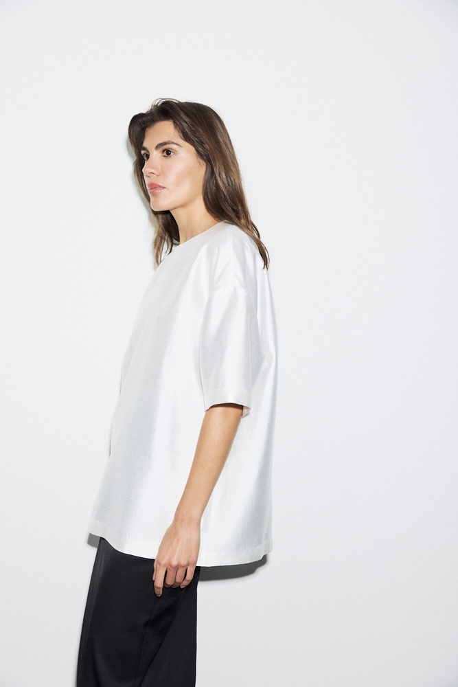 Топ оверсайз с молнией на спинке