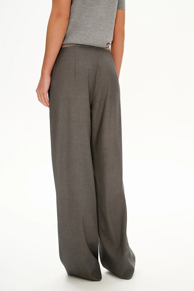 Брюки без пояса