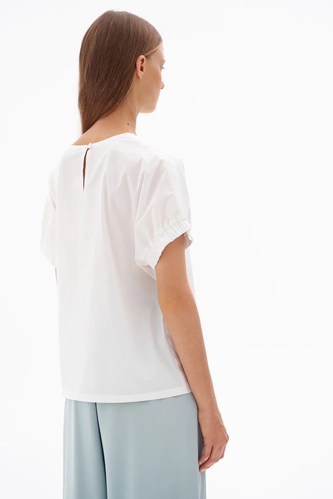 Блуза с перекрученной деталью