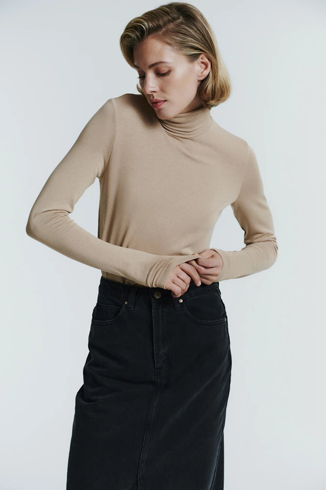 Водолазка базовая из тонкого трикотажа