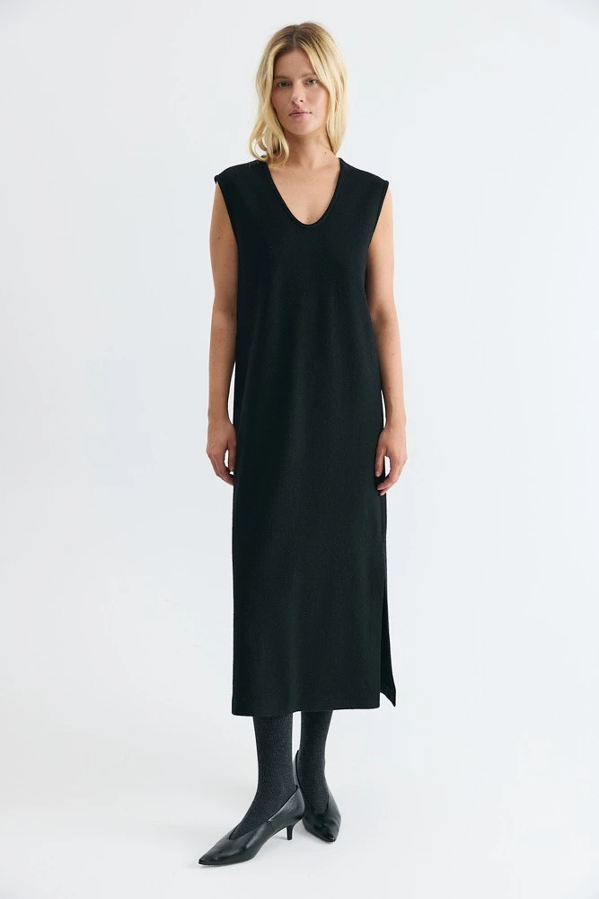 Платье U-образным вырезом из шерсти