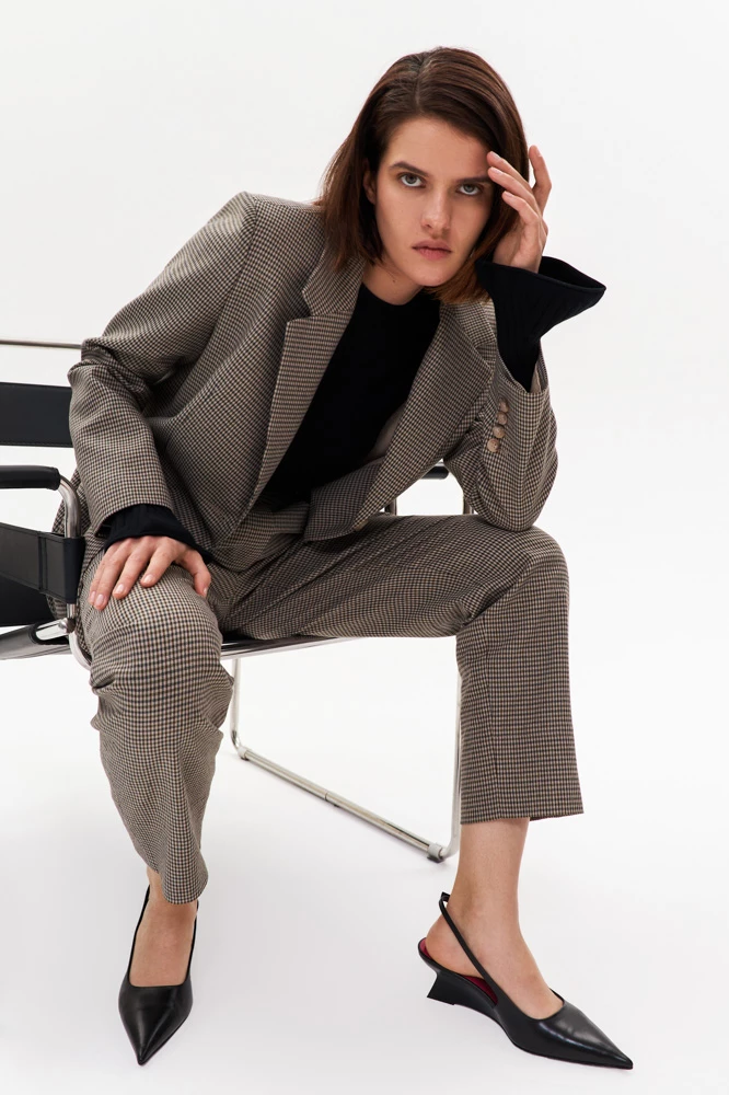 Жакет однобортный прямого силуэта