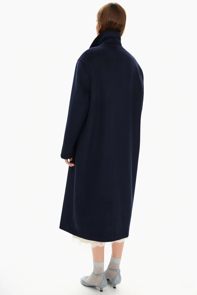 Пальто однобортное с отложным воротником из шерсти