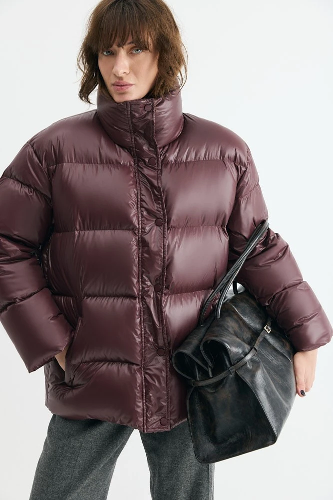 Пуховик укороченный с воротником-стойкой