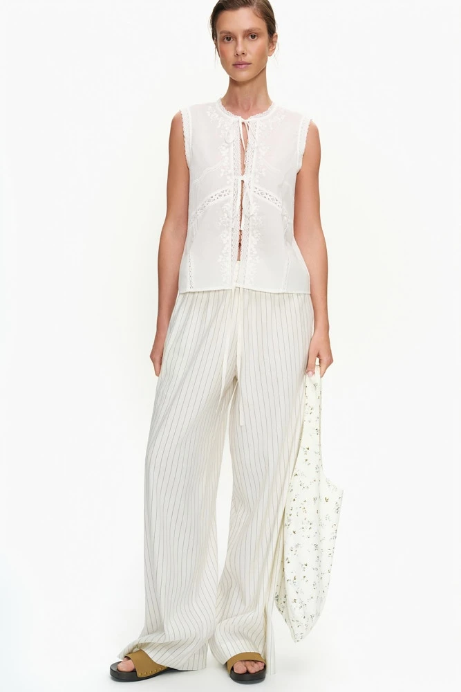 Топ на завязках из хлопка с вышивкой