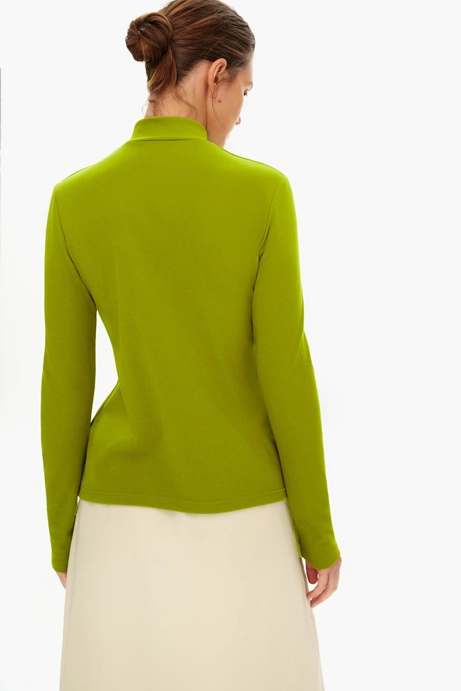 Водолазка на молнии с эффектом велюра