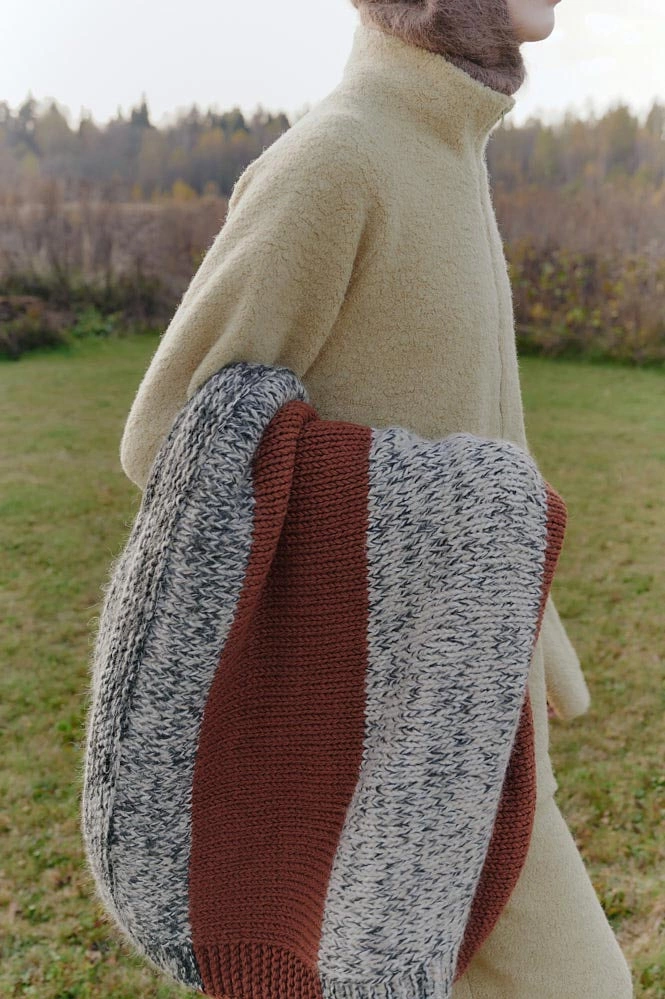 Плед ручной вязки из итальянской шерсти