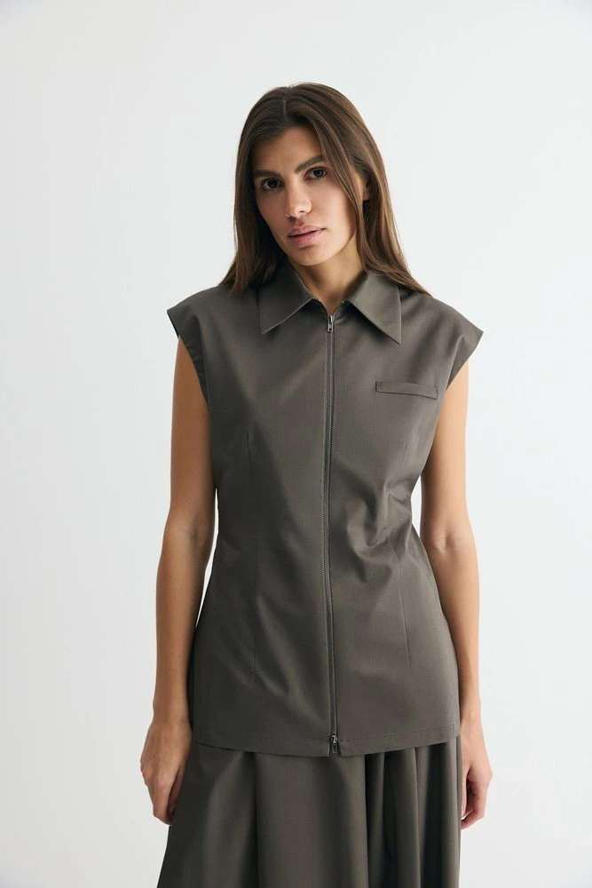 Рубашка с коротким рукавом на молнии