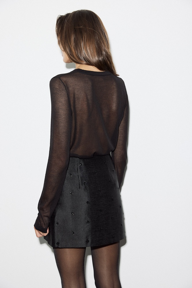 Лонгслив из полупрозрачного трикотажа