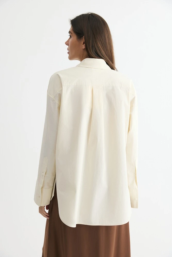 Рубашка из жатого хлопка с широким рукавом
