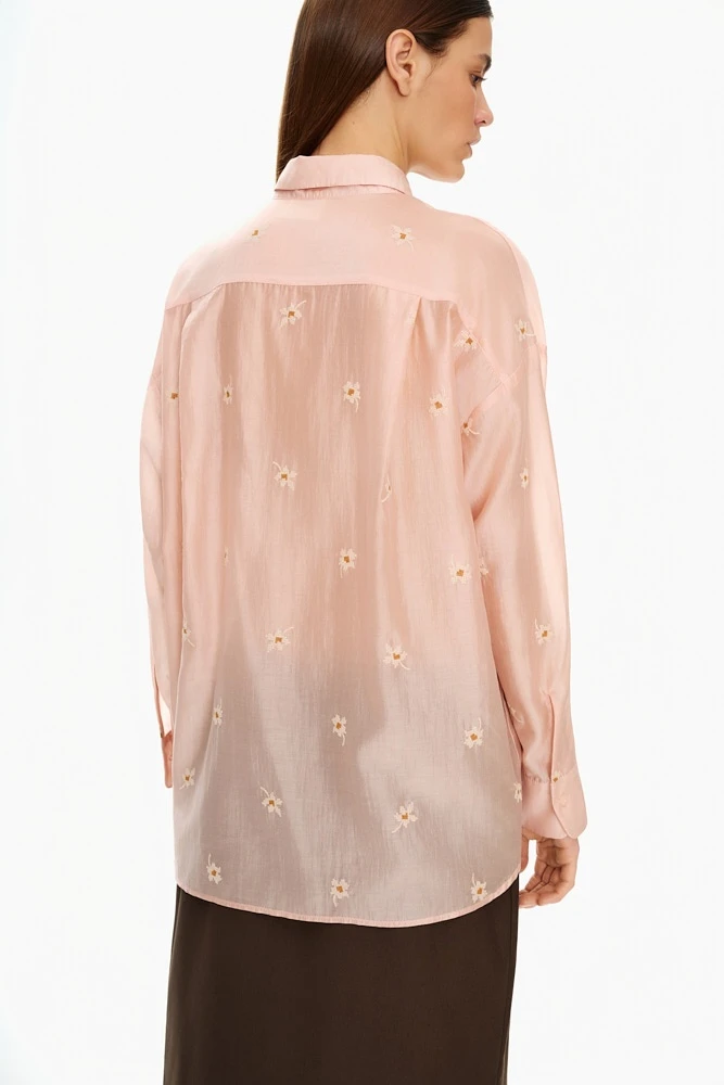 Рубашка полупрозрачная с вышивкой