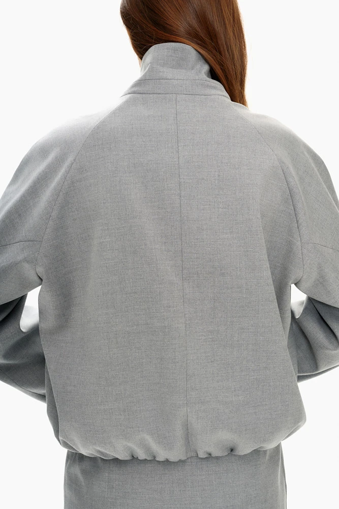 Бомбер из костюмной ткани