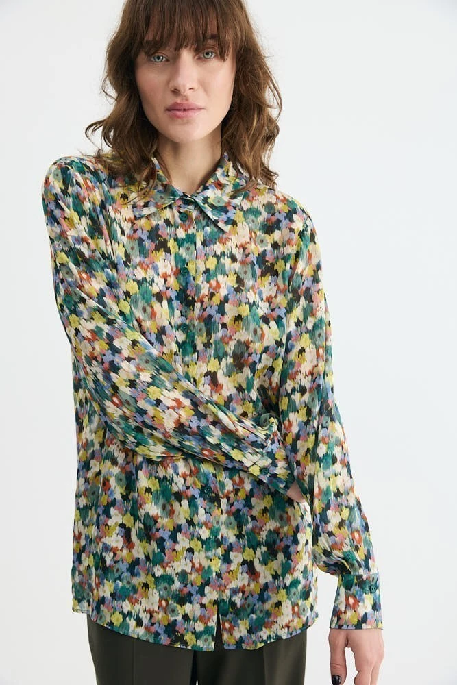 Рубашка из премиальной итальянской ткани с цветочным принтом