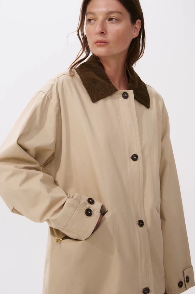 Куртка из хлопка с вельветовым воротником