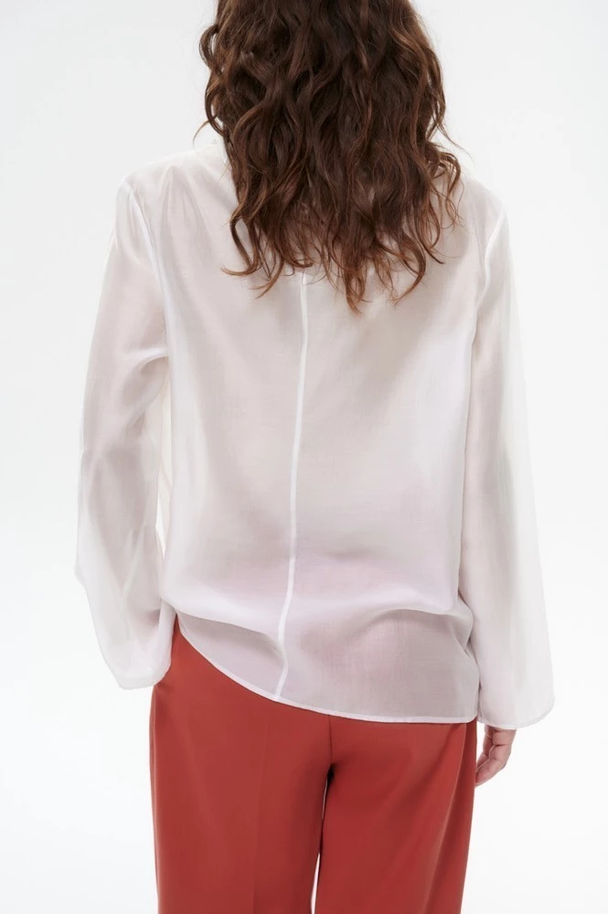 Блуза прозрачная с высоким воротником