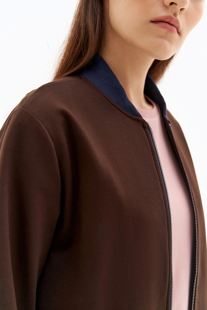 Бомбер на молнии