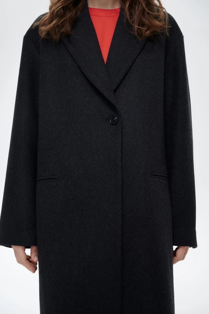 Пальто средней длины  из шерсти