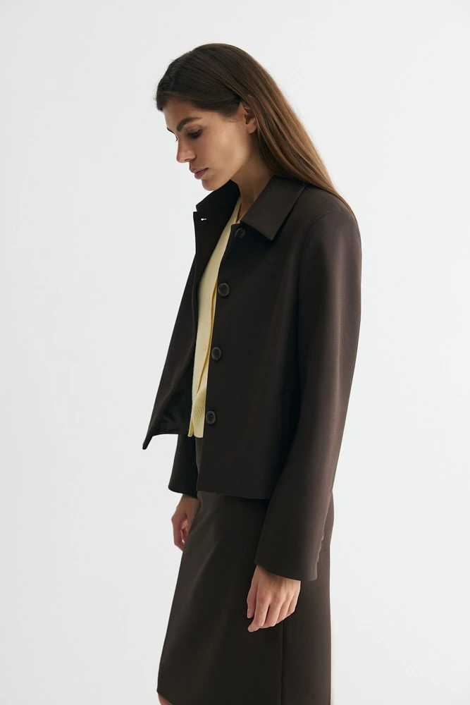 Жакет укороченный с отложным воротником