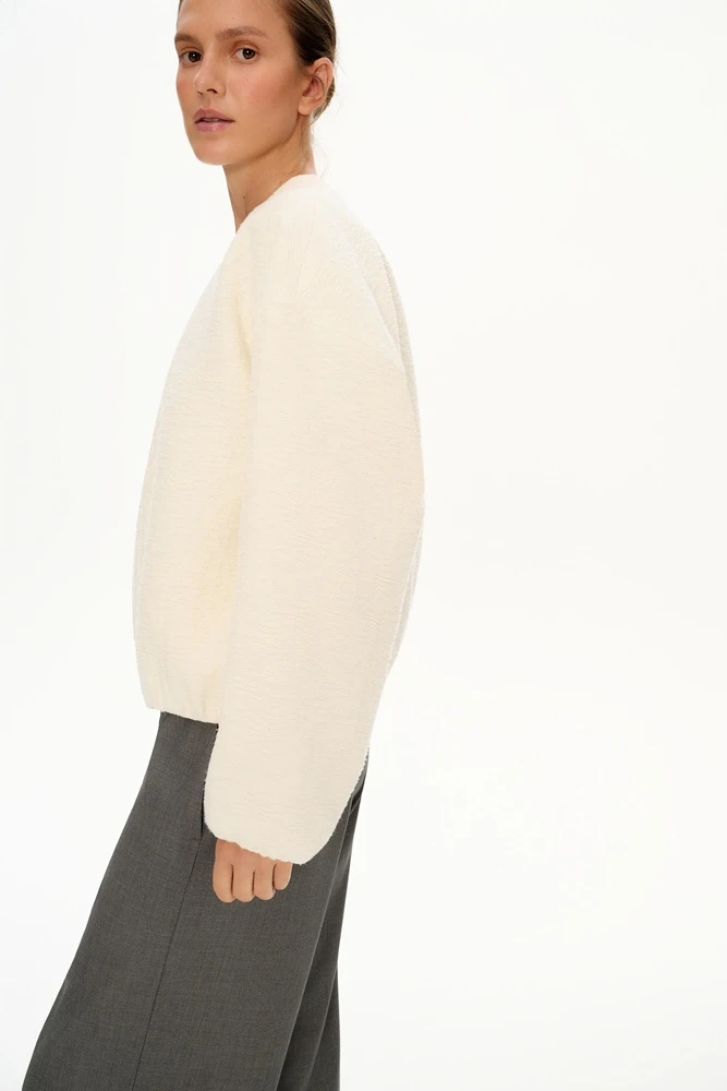 Бомбер из фактурного хлопка