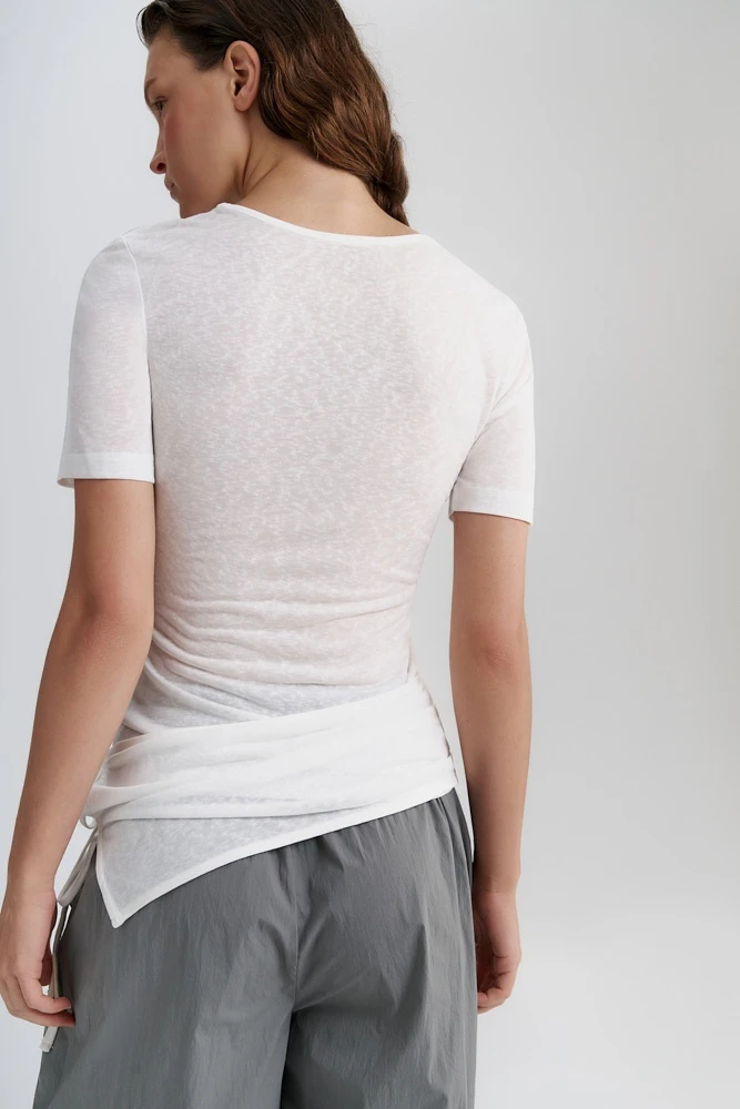 Футболка полупрозрачная с поясом-баской