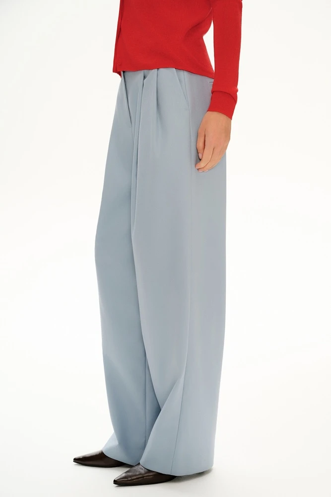 Брюки широкие со складками