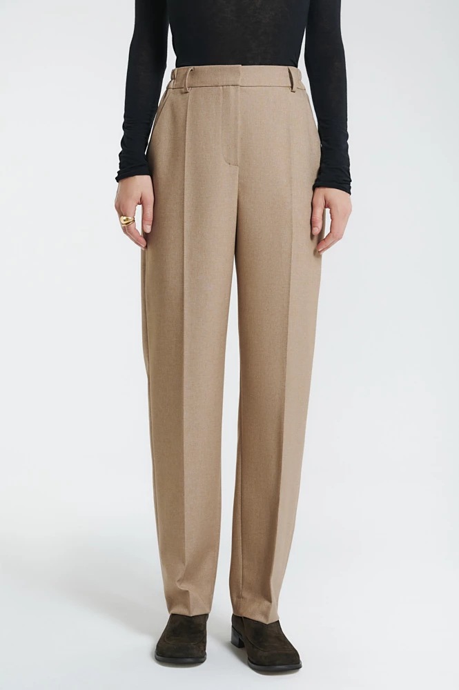 Брюки зауженные со стрелками