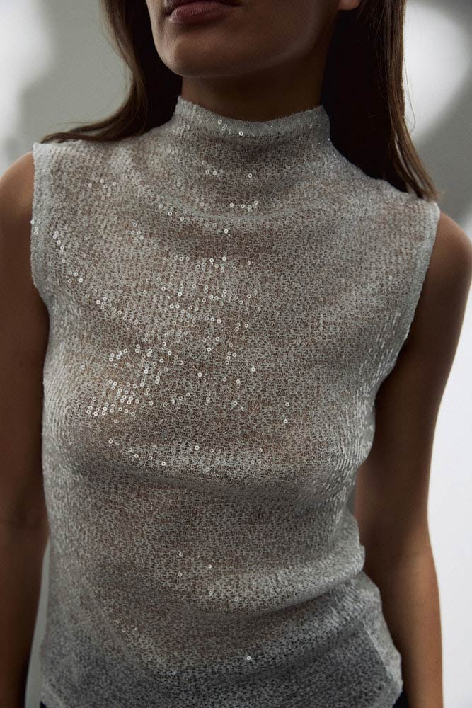 Топ с пайетками