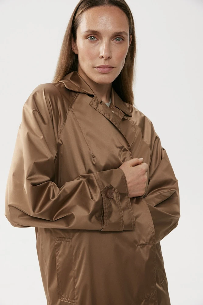 Тренч однобортный с сатиновым финишем