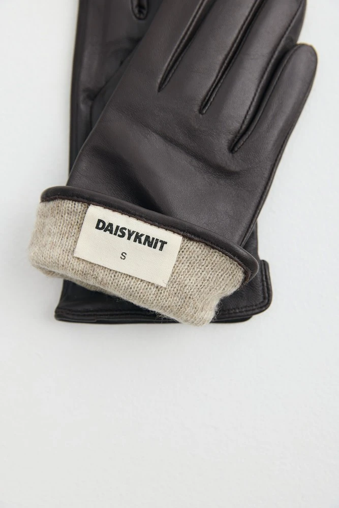 Перчатки кожаные с подкладом из шерсти