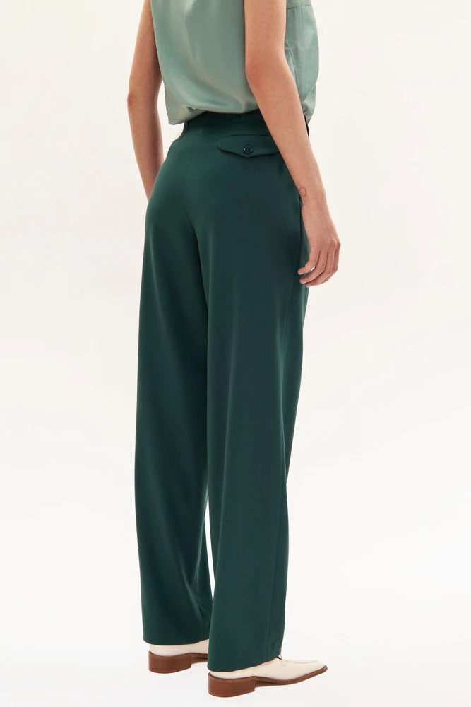 Брюки прямые со складками