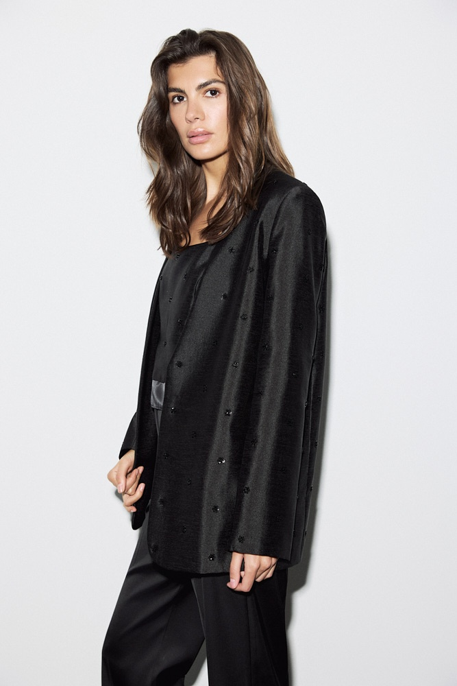 Жакет прямого силуэта с вышивкой бисером